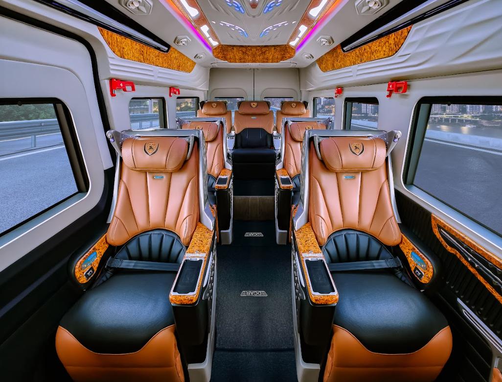 Owner-supplied DCar Limousine 10-seat interior