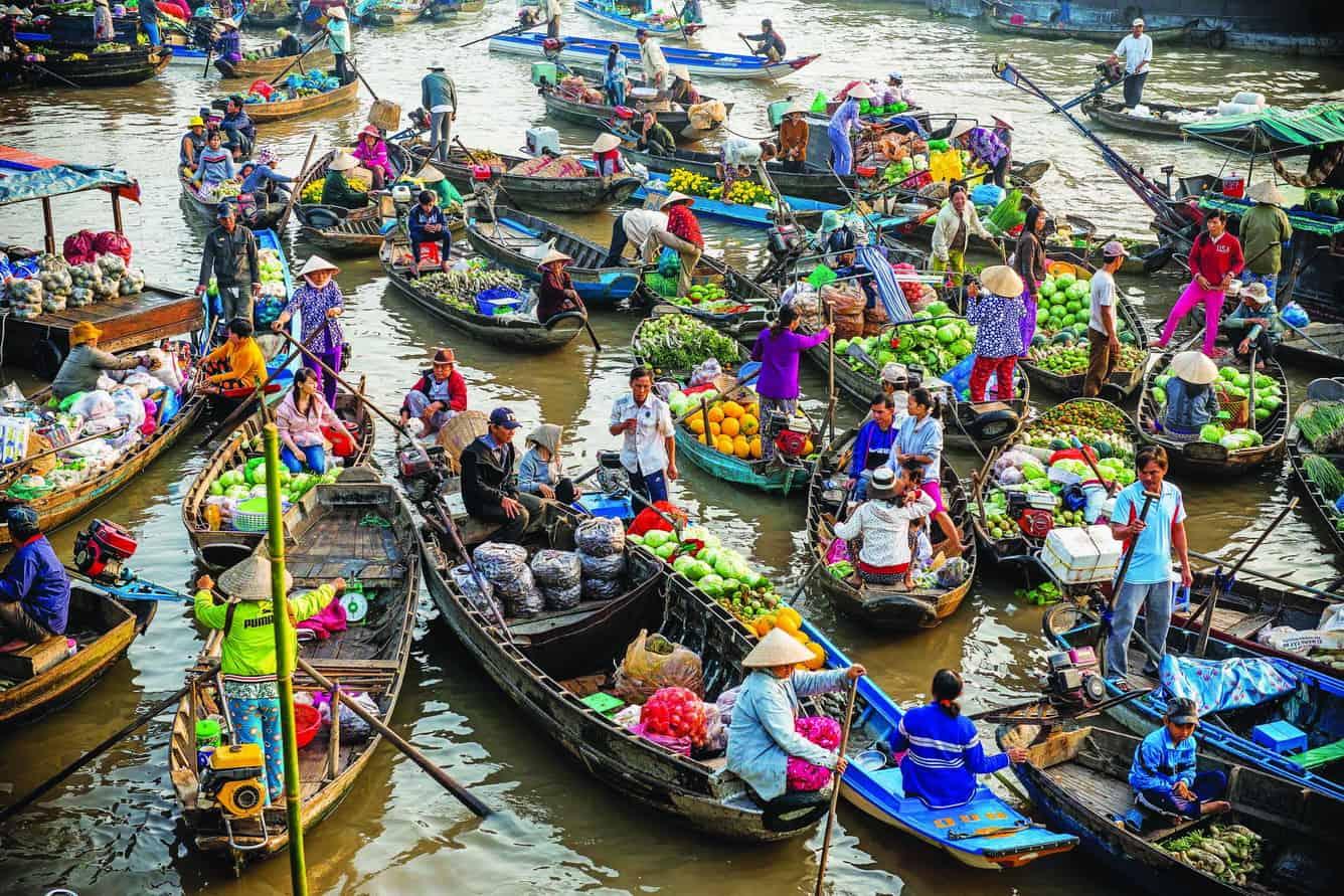 Can Tho floating market
