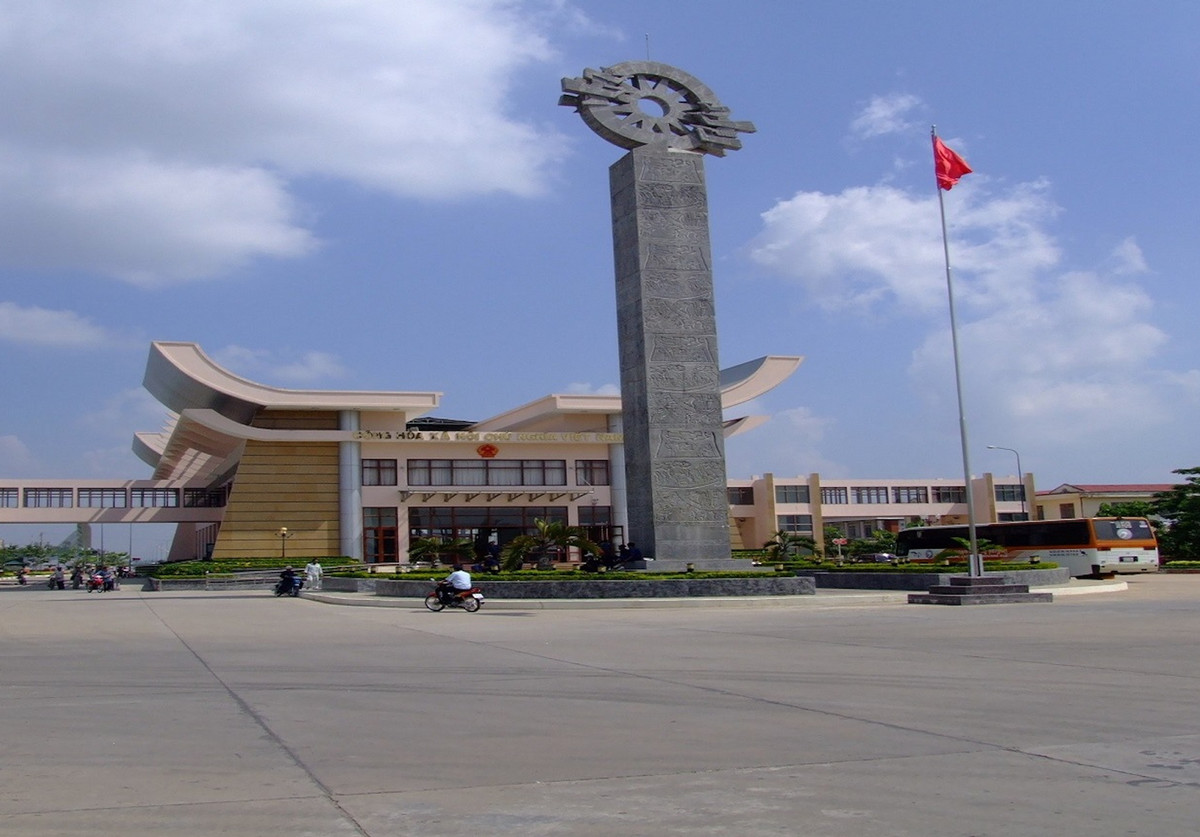 Moc Bai border gate